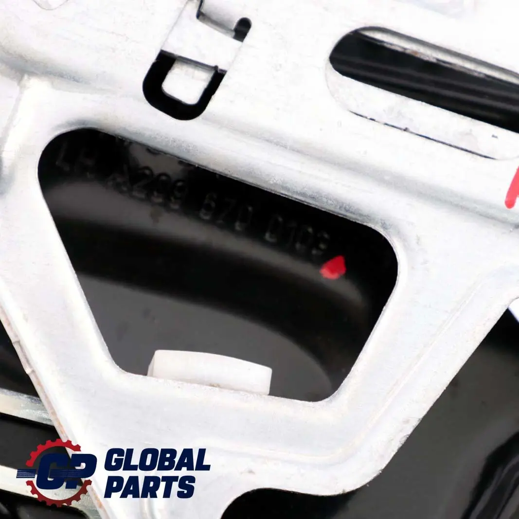 Moteur De Lève-Vitre Arrière Gauche pour Mercedes CLK C209 à propos du numéro de pièce A2096700103 Mercedes CLK C209 Moteur De Lève-Vitre Arrière Gauche - SKU A2096700103 - Numéro de pièce A2096700103