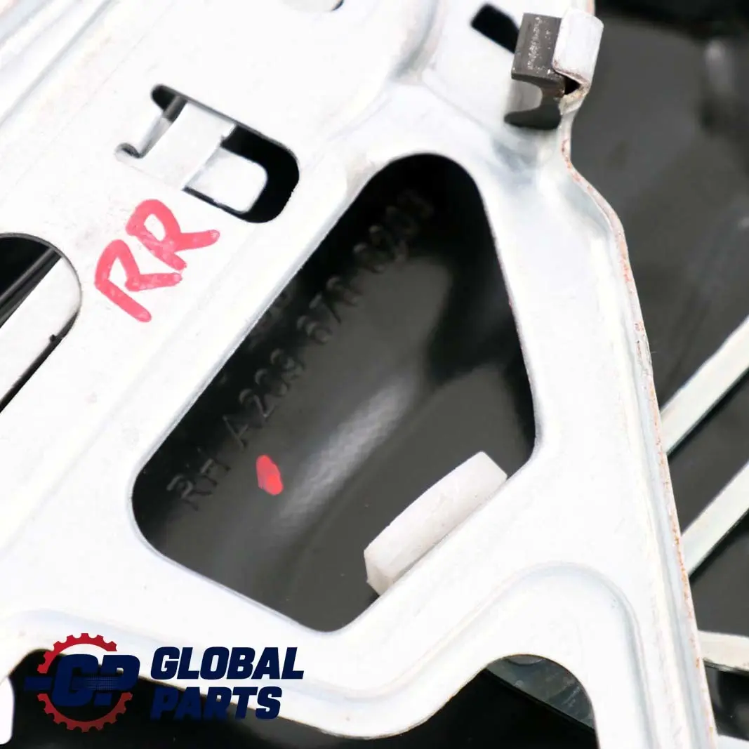 Puerta Trasera Derecha Ventana Regulador Elevador Motor para Mercedes C209 con número de pieza A2096700203 Mercedes C209 Puerta Trasera Derecha Ventana Regulador Elevador Motor - SKU A2096700203 - Número de pieza A2096700203