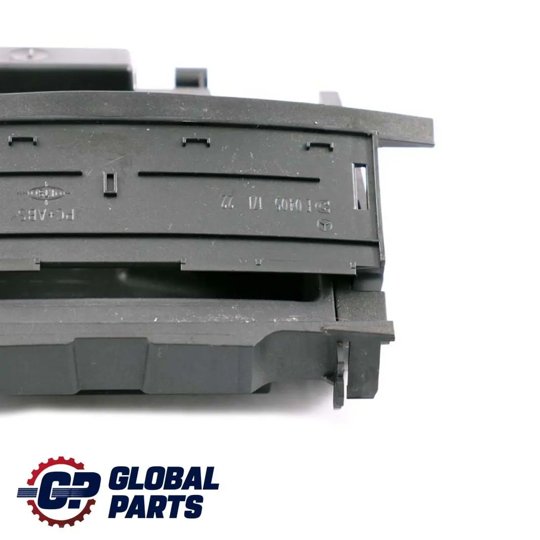  Cendrier Avant Mercedes C209 W209 Console Centrale - SKU A2096800550 - Numéro de pièce A2096800550