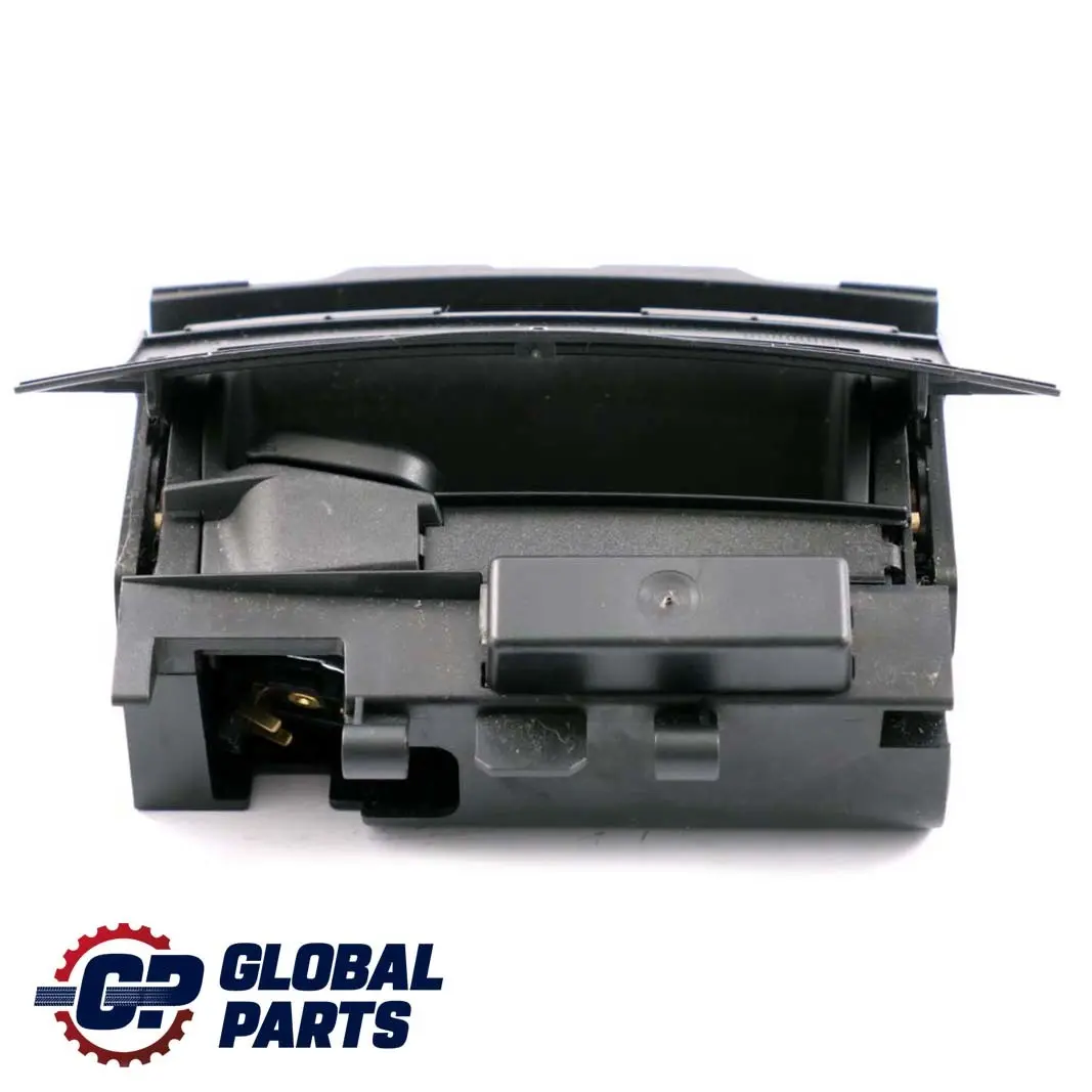 Cendrier Avant Mercedes C209 W209 Console Centrale pour à propos du numéro de pièce A2096800550 Cendrier Avant Mercedes C209 W209 Console Centrale - SKU A2096800550 - Numéro de pièce A2096800550