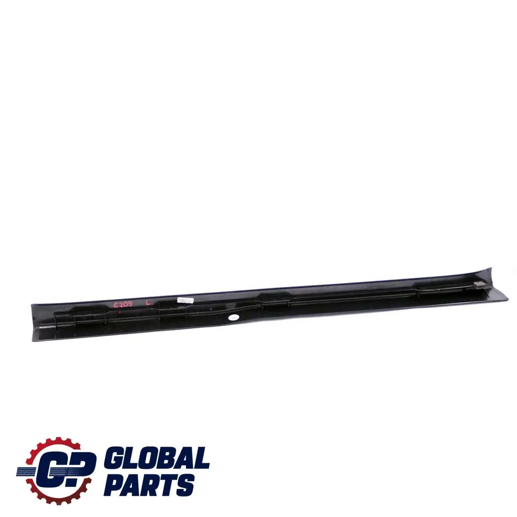 Mercedes C209 W209 Sinistra davanzale della Piastra d'ingresso Rivestimento - SKU A2096800735 - Numero di parte A2096800735