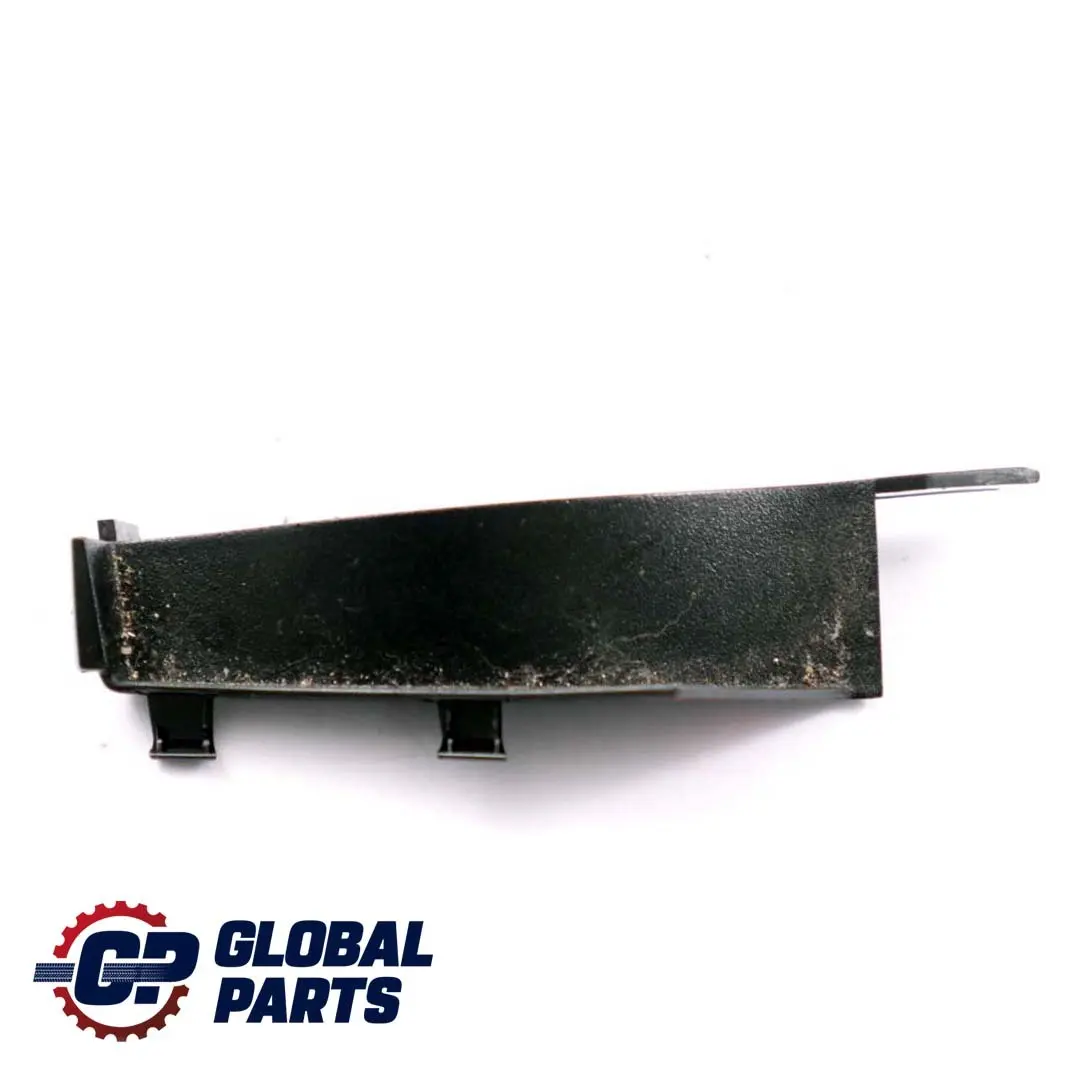 Vorne Aschenbecher Seitenabdeckung Verkleidung Blank für Mercedes CLK C209 W209 mit Teilenummer A2096830208 Mercedes CLK C209 W209 Vorne Aschenbecher Seitenabdeckung Verkleidung Blank - SKU A2096830208 - Teilenummer A2096830208