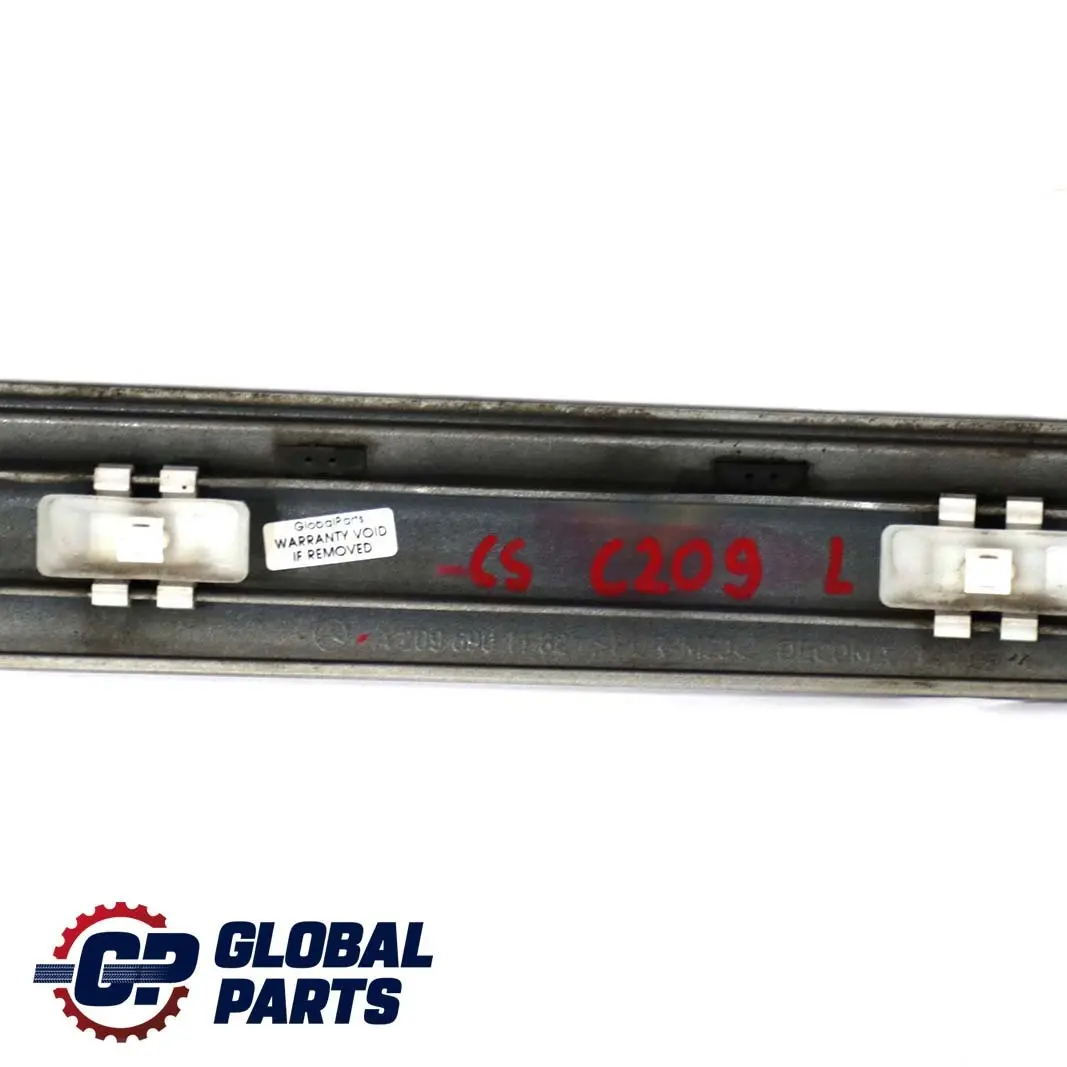 Vorne Links Schutzleiste Zierleiste Silber für Mercedes CLK C209 W209 mit Teilenummer A2096901182 Mercedes CLK C209 W209 Vorne Links Schutzleiste Zierleiste Silber - SKU A2096901182-CS - Teilenummer A2096901182