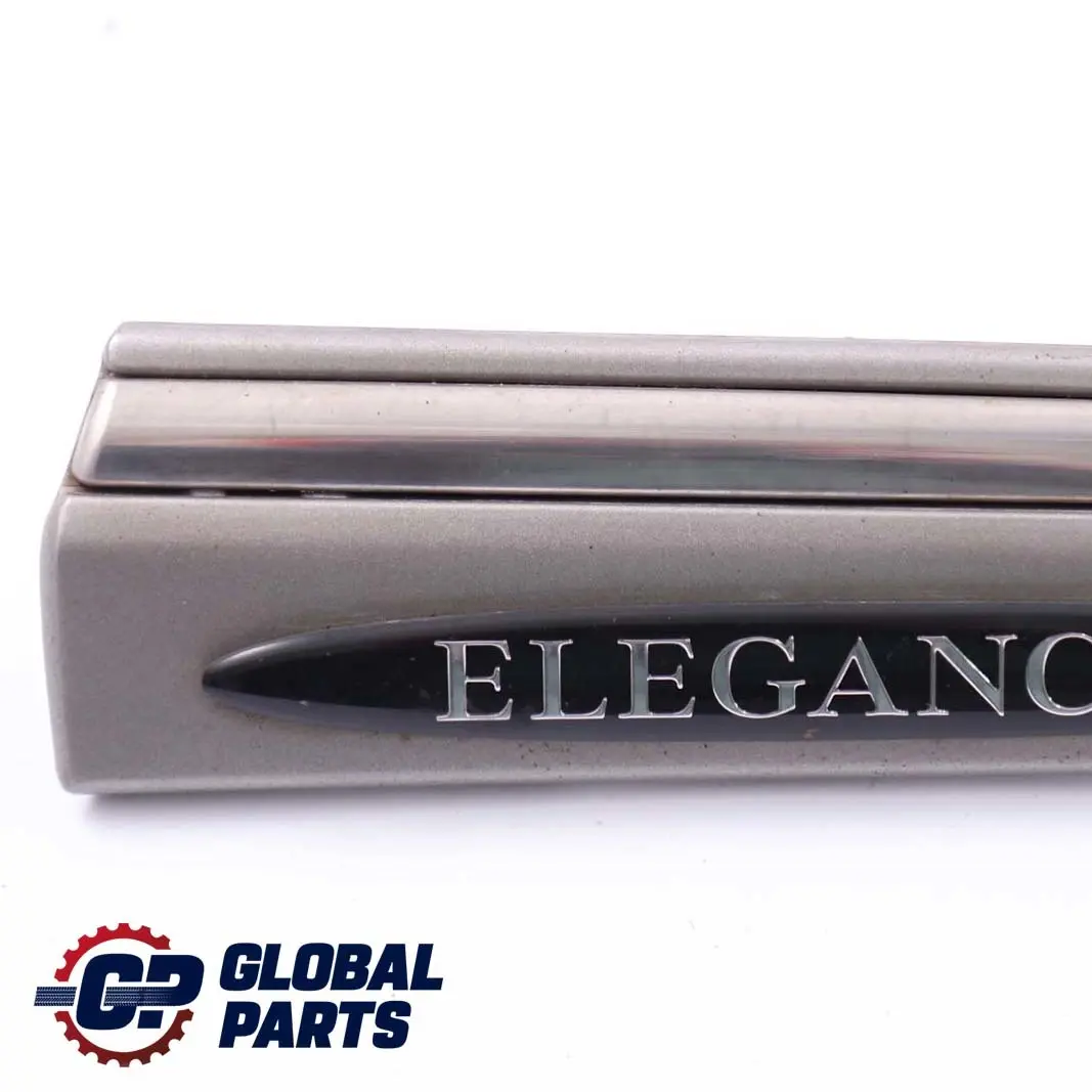 Vorne Rechts Quartal Zierleiste Silber für Mercedes CLK C209 W209 mit Teilenummer A2096902262 Mercedes CLK C209 W209 Vorne Rechts Quartal Zierleiste Silber - SKU A2096902262-CS - Teilenummer A2096902262