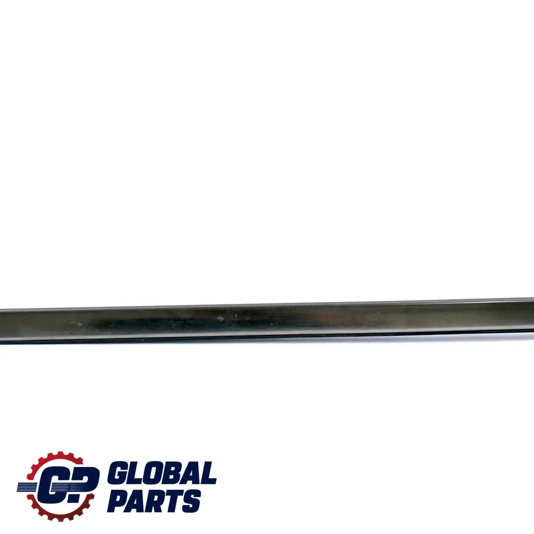 Striscia di protezione del montante A sinistra per Mercedes C209 W209 con numero di parte A2097200147 Mercedes C209 W209 Striscia di protezione del montante A sinistra - SKU A2097200147 - Numero di parte A2097200147