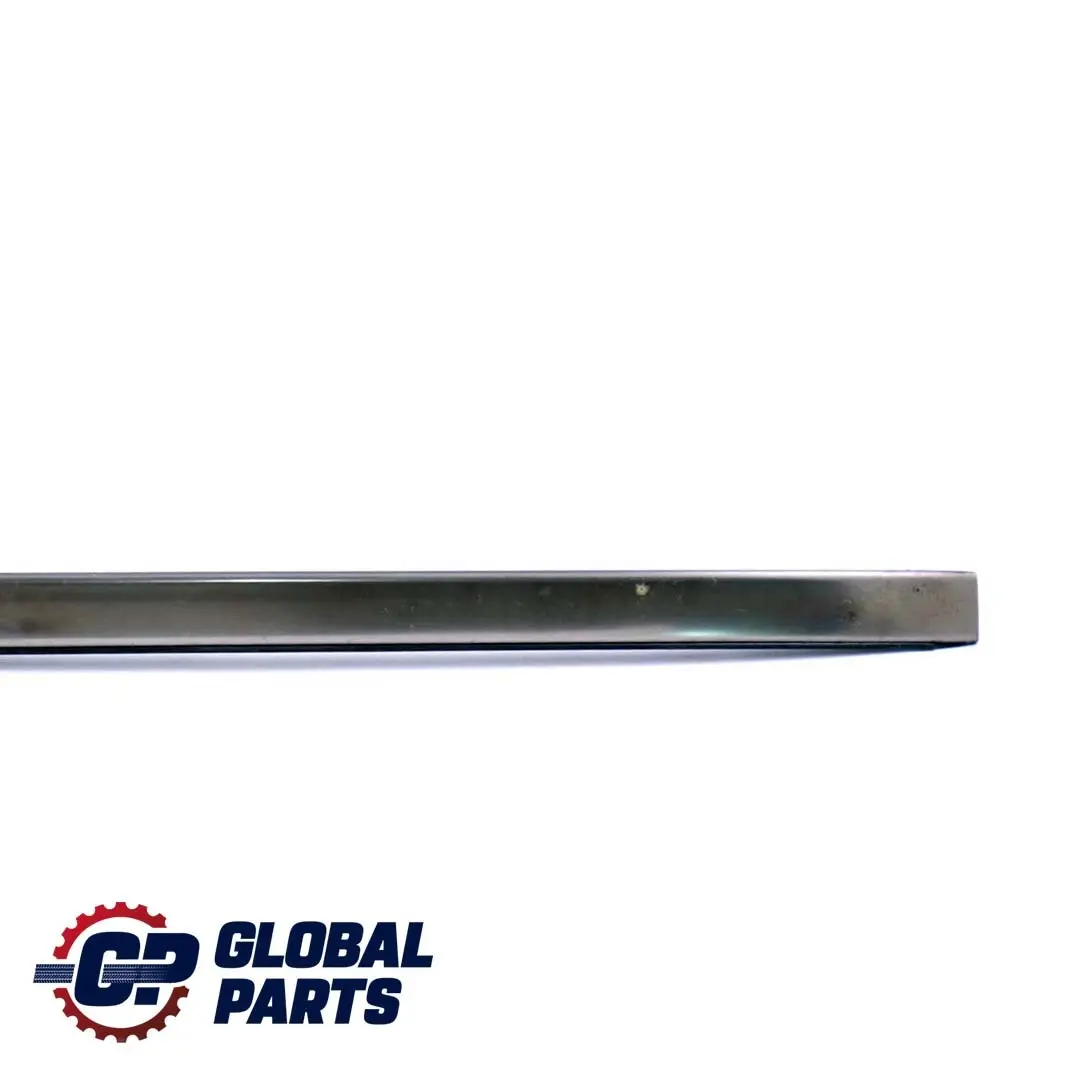 Mercedes C209 W209 Striscia di protezione del montante A sinistra - SKU A2097200147 - Numero di parte A2097200147