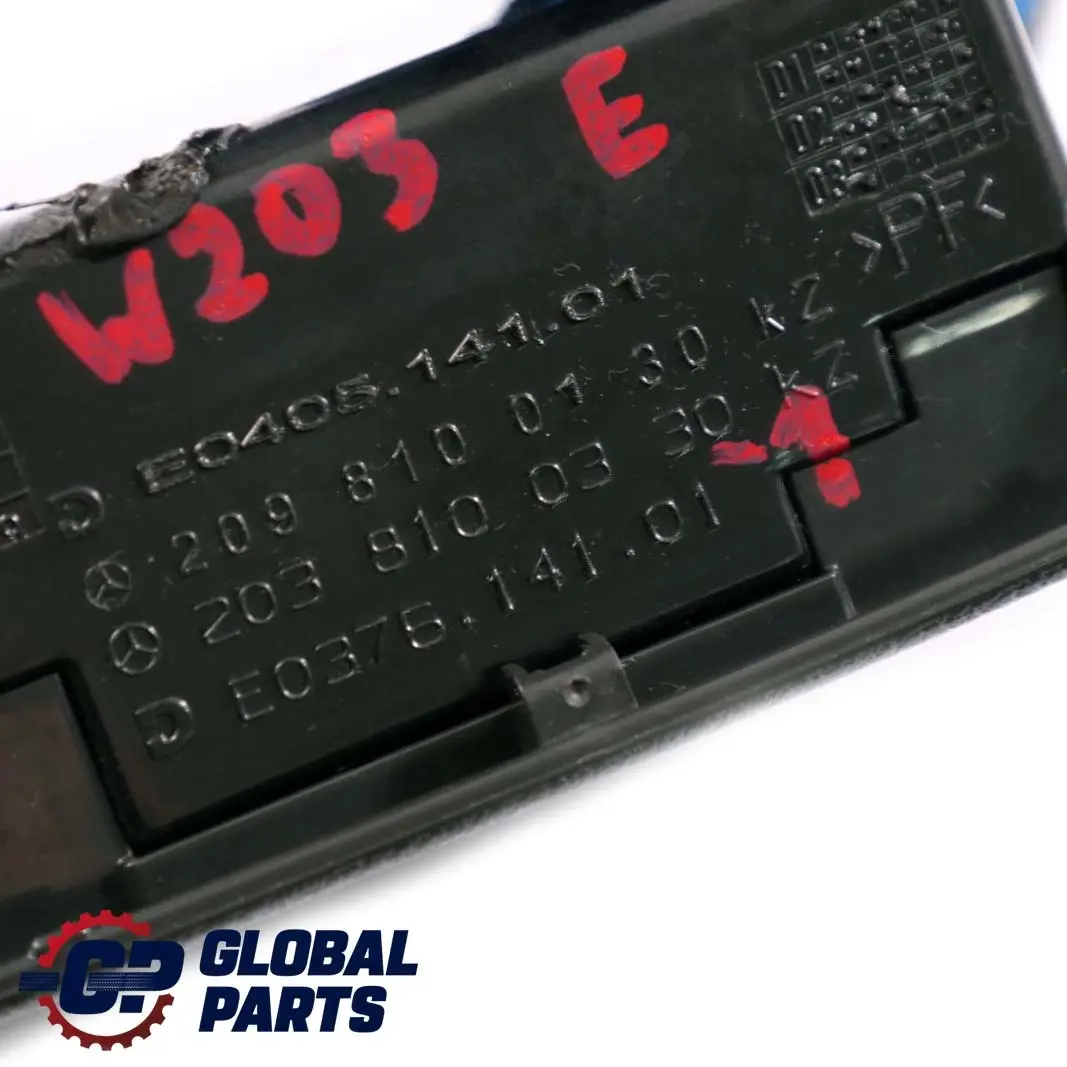 Consola central trasera Cenicero Bandeja Cenizas para Mercedes W203 C209 con número de pieza A2098100130 Mercedes W203 C209 Consola central trasera Cenicero Bandeja Cenizas - SKU A2098100130-1 - Número de pieza A2098100130