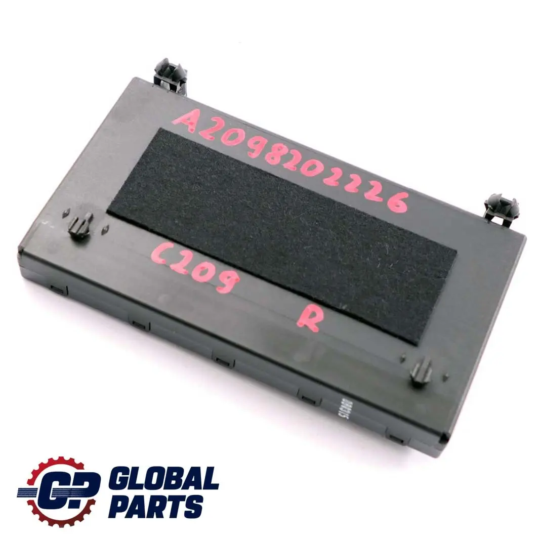 Mercedes-Benz C209 Unidad de control de la puerta delantera derecha para con número de pieza A2098202026 Mercedes-Benz C209 Unidad de control de la puerta delantera derecha - SKU A2098202226 - Número de pieza A2098202026