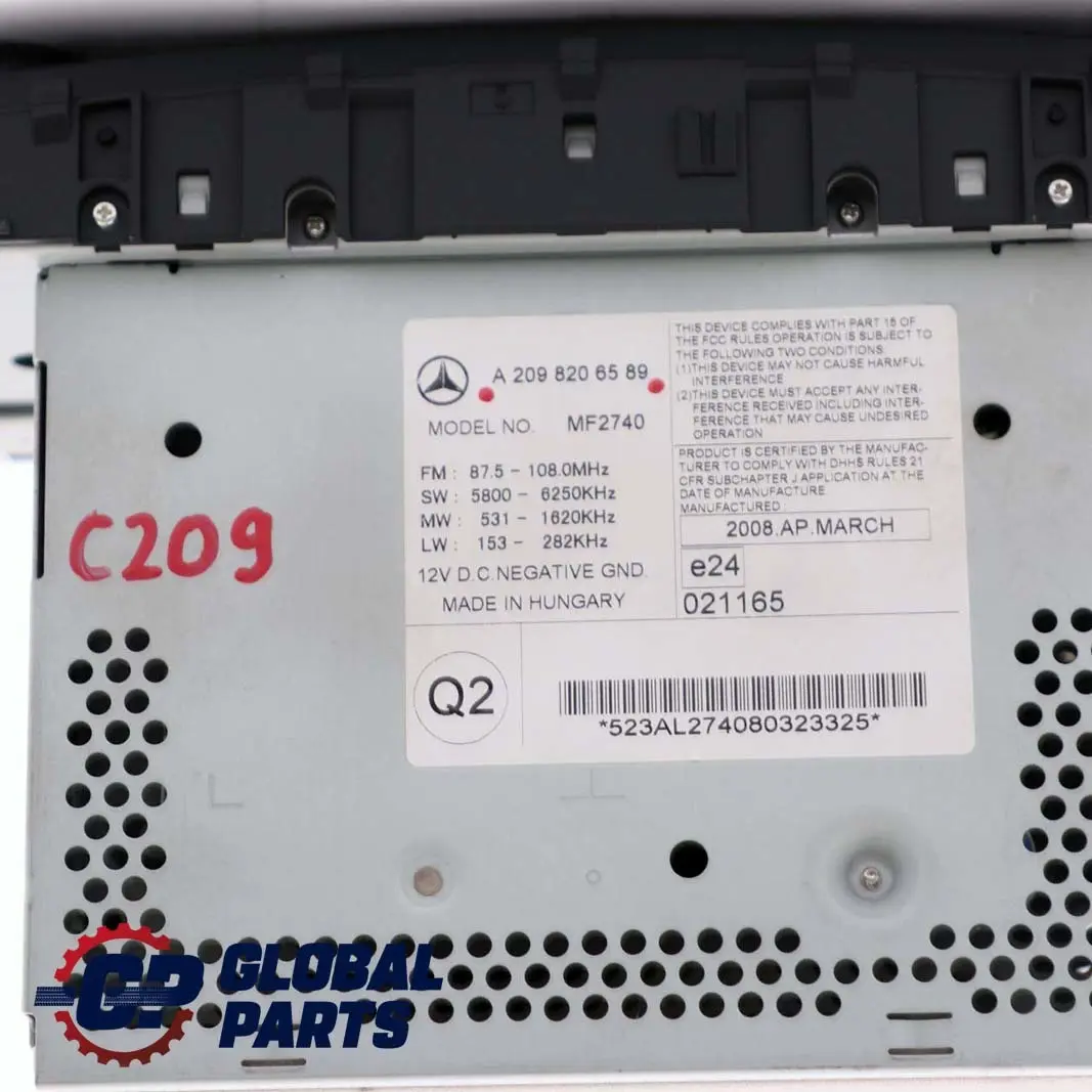 Radio Bluetooth CD do Mercedes C209 W209 o numerze A2098206589 Mercedes C209 W209 Radio Bluetooth CD - SKU A2098206589 - Numer Części A2098206589