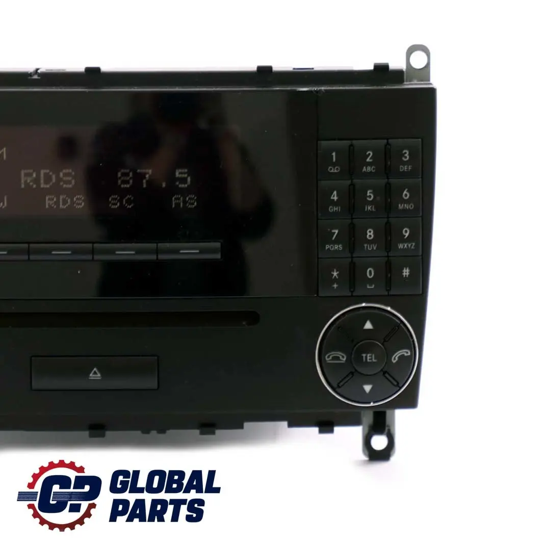 Player Radio Stereo Head Unit pour Mercedes CLK C209 W209 CD à propos du numéro de pièce A2098206589 Mercedes CLK C209 W209 CD Player Radio Stereo Head Unit - SKU A2098206589 - Numéro de pièce A2098206589