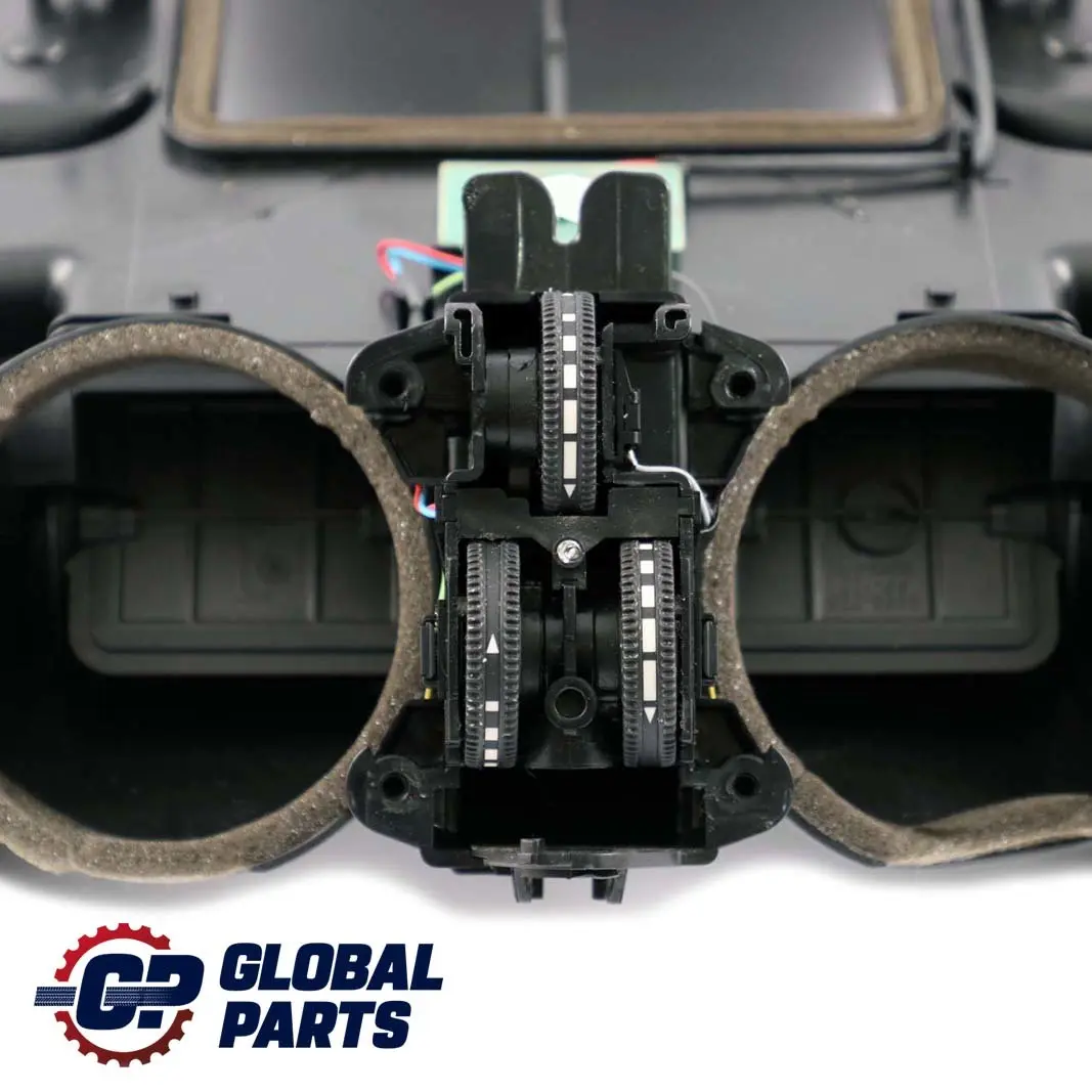 Gehäuse Luftverteiler Luftkanal Mitte für Mercedes CLK C209 W209 mit Teilenummer A2098300103 Mercedes CLK C209 W209 Gehäuse Luftverteiler Luftkanal Mitte - SKU A2098300103 - Teilenummer A2098300103