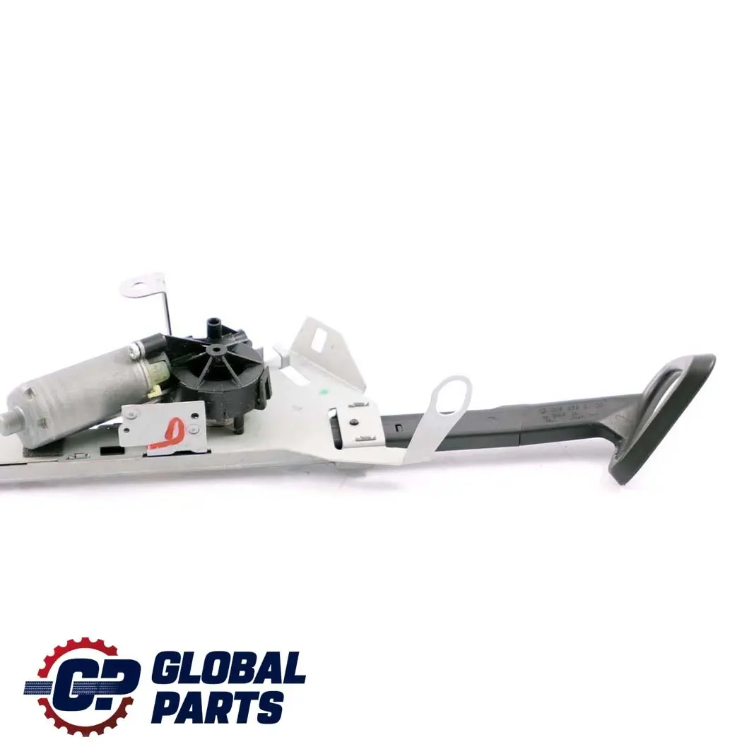 Moteur Alimentation Ceinture Sécurité Moteur Gauche pour Mercedes C209 W209 à propos du numéro de pièce A2098600582 Mercedes C209 W209 Moteur Alimentation Ceinture Sécurité Moteur Gauche - SKU A2098600582 - Numéro de pièce A2098600582