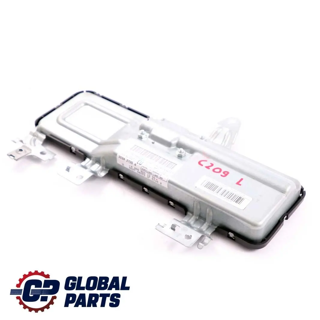Carte de porte avant gauche Airbag pour Mercedes C209 à propos du numéro de pièce A2098601305 Mercedes C209 Carte de porte avant gauche Airbag - SKU A2098601305 - Numéro de pièce A2098601305