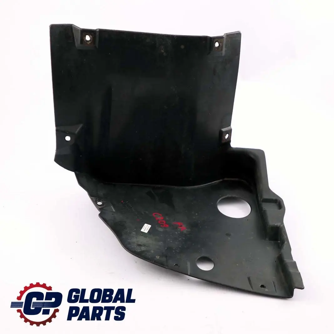 Coperchio inferiore parafango anteriore destro per Mercedes C209 W209 con numero di parte A2098841422 Mercedes C209 W209 Coperchio inferiore parafango anteriore destro - SKU A2098841422 - Numero di parte A2098841422