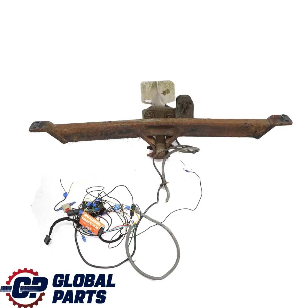  Mercedes-Benz W210 Familiare S210 Traino Removibile - SKU A2103100495 - Numero di parte A2103100495