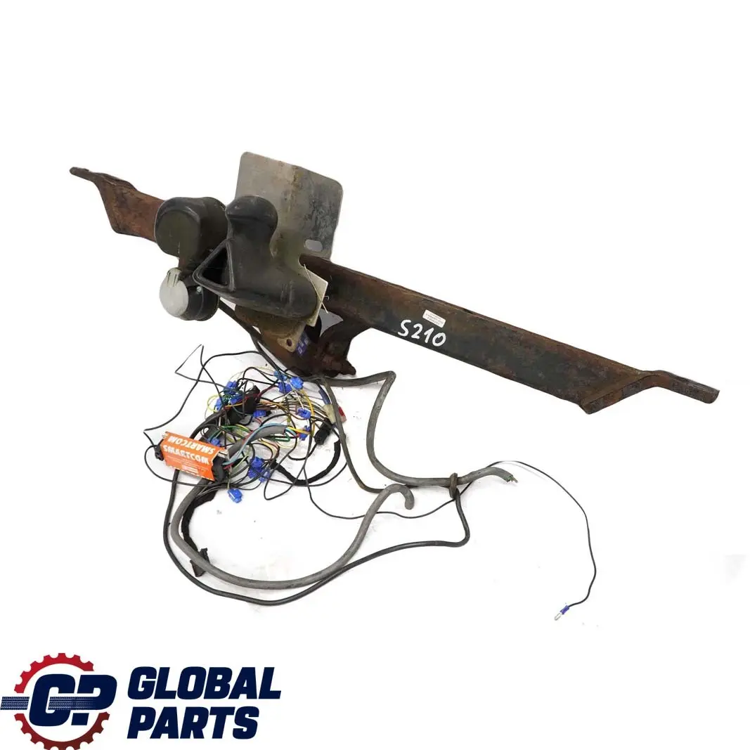 Mercedes-Benz E W210 Estate S210 Rear Towing Hitch Towbar Mechanism Coupling to with Part number A2103100495 Mercedes-Benz E W210 Estate S210 Rear Towing Hitch Towbar Mechanism Coupling - SKU A2103100495 - Part number A2103100495