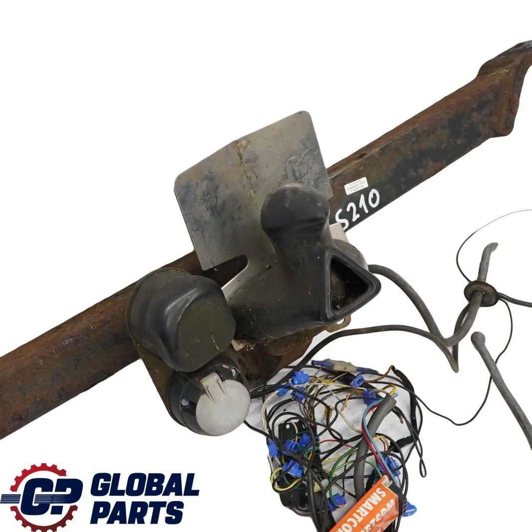 Mercedes-Benz E W210 Estate S210 Rear Towing Hitch Towbar Mechanism Coupling to with Part number A2103100495 Mercedes-Benz E W210 Estate S210 Rear Towing Hitch Towbar Mechanism Coupling - SKU A2103100495 - Part number A2103100495