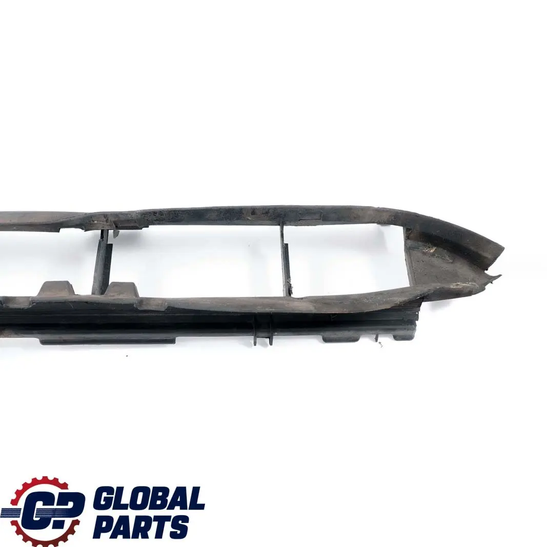 Mercedes Benz E-Klasse W210 Kühlerzarge Kühlergrill Mopf Ladeluft - SKU A2105052130 - Teilenummer A2105052130