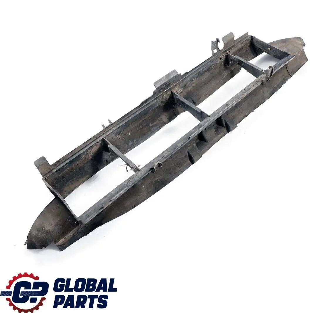 Benz Classe E W210 Radiateur Capot Calandre Mopf Tiroir Air pour Mercedes à propos du numéro de pièce A2105052130 Mercedes Benz Classe E W210 Radiateur Capot Calandre Mopf Tiroir Air - SKU A2105052130 - Numéro de pièce A2105052130