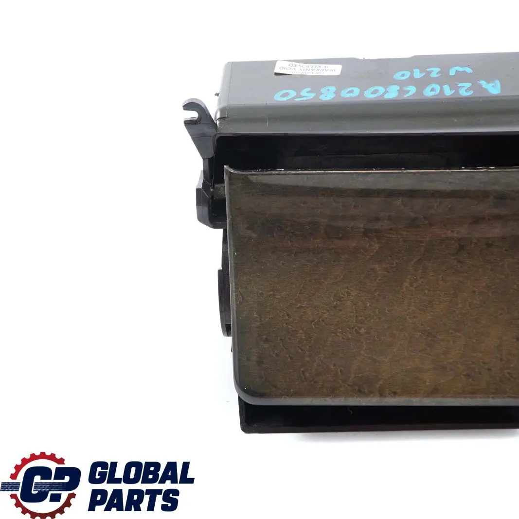  Mercedes-Benz W210 Consola Central Cenicero Portavasos Panel - SKU A2106800850 - Número de pieza A2106800850
