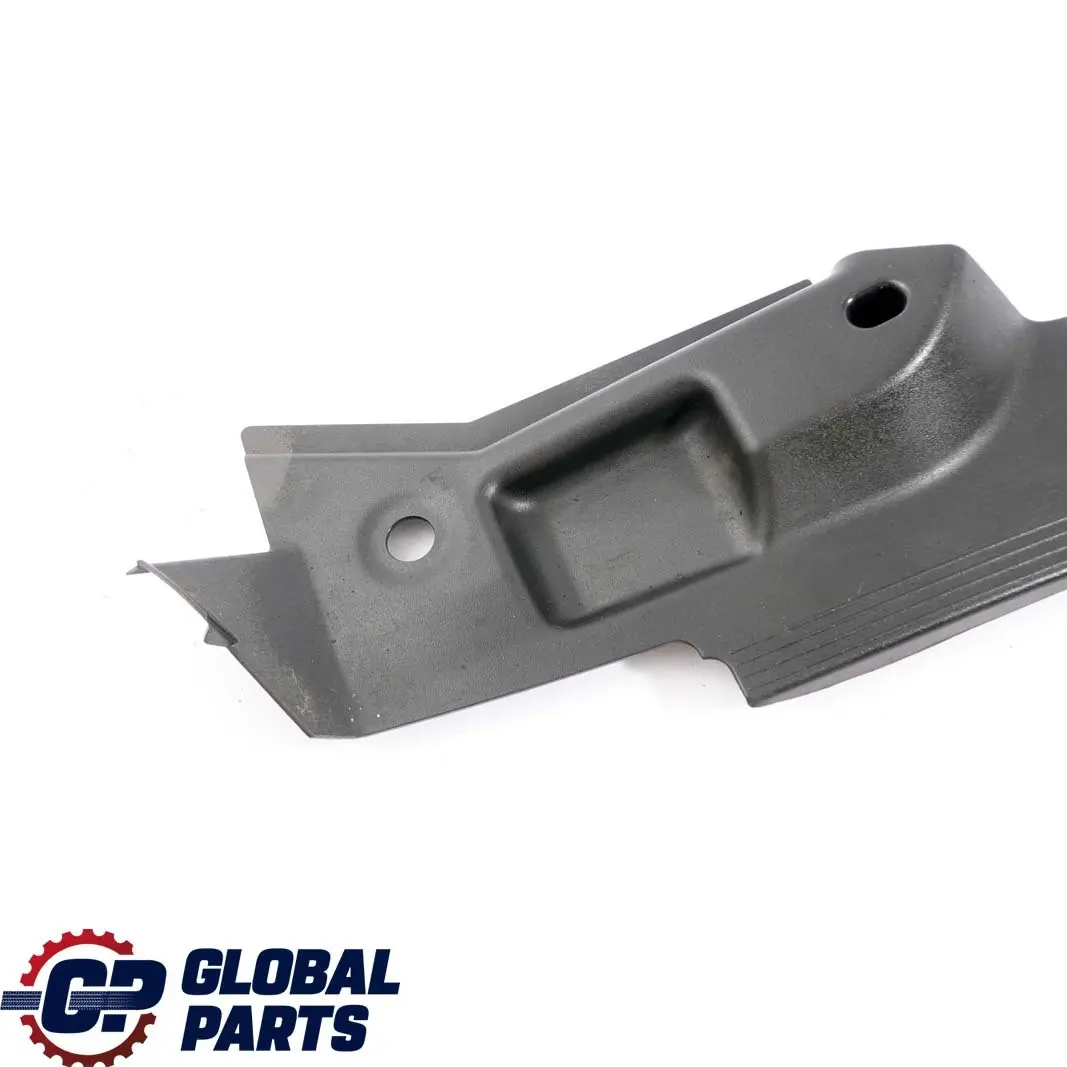 Striscia copertura ingresso posteriore destra per Mercedes E W210 S210 con numero di parte A2106802835 Mercedes E W210 S210 Striscia copertura ingresso posteriore destra - SKU A2106802835 - Numero di parte A2106802835