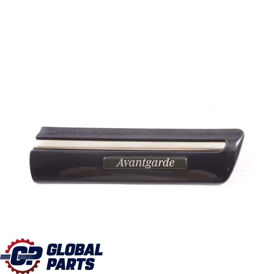 klasa W210 Listwa błotnika prawy przód do Mercedes E o numerze A2106900282 Mercedes E klasa W210 Listwa błotnika prawy przód - SKU A2106900282-TB - Numer Części A2106900282