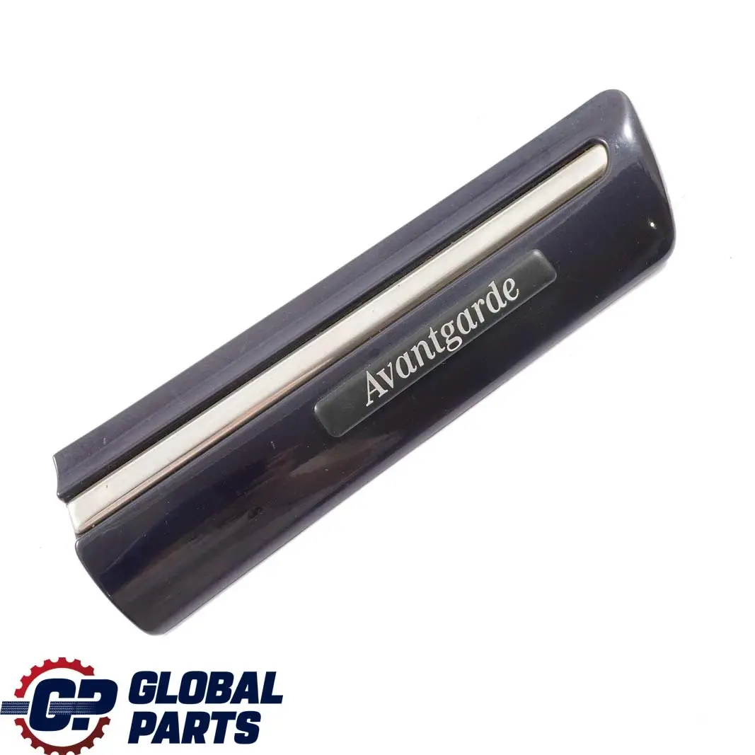 klasa W210 Listwa błotnika prawy przód do Mercedes E o numerze A2106900282 Mercedes E klasa W210 Listwa błotnika prawy przód - SKU A2106900282-TB - Numer Części A2106900282