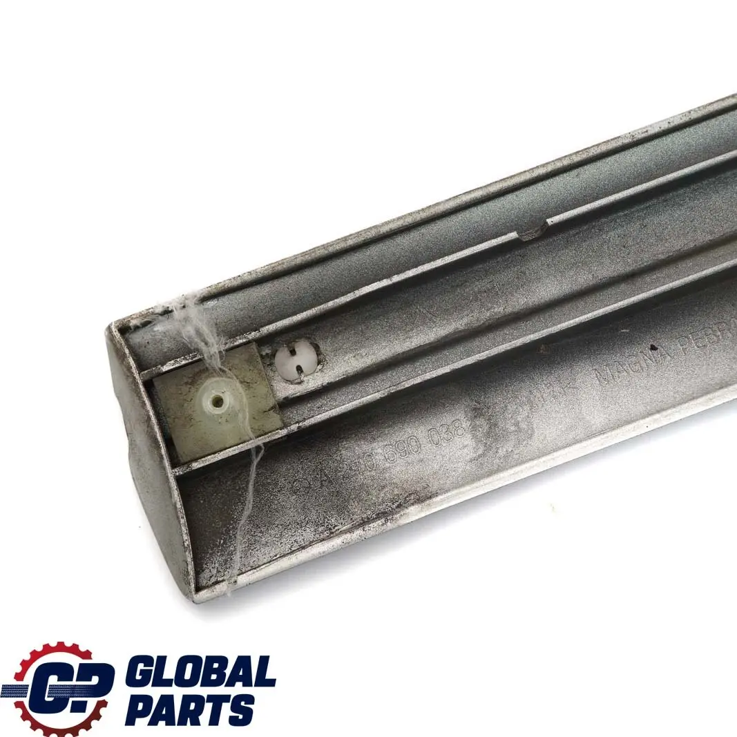 Mercedes-Benz E W210 Türleiste Zierleiste Vorne Links Brillantsilber Metallic für mit Teilenummer A2106900382 Mercedes-Benz E W210 Türleiste Zierleiste Vorne Links Brillantsilber Metallic - SKU A2106900382-BRS - Teilenummer A2106900382