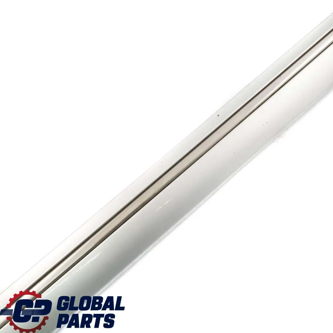 Mercedes W210 Striscia Porta Anteriore Sinistra Modanatura Argento Brillante - SKU A2106900382-BRS - Numero di parte A2106900382