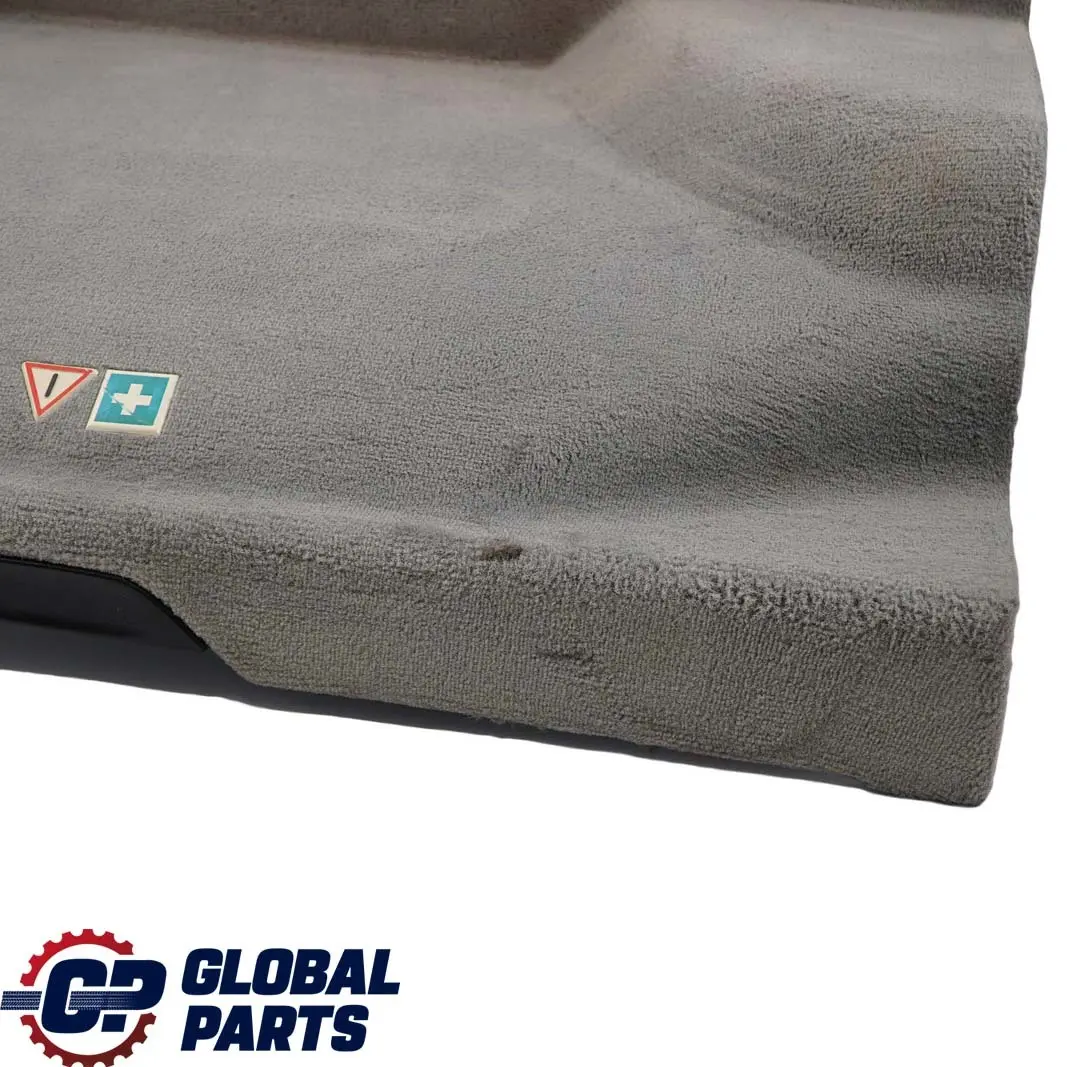 Mercedes-Benz E S210 W210 Estate Boot Trunk Right Spare Wheel Trim Panel para con número de pieza A2106900440 Mercedes-Benz E S210 W210 Estate Boot Trunk Right Spare Wheel Trim Panel - SKU A2106900440 - Número de pieza A2106900440