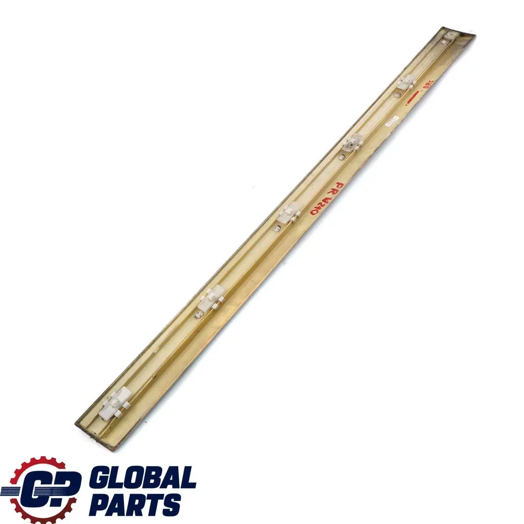 Mercedes-Benz W210 Seuil Bandes Decoratives avant Droit Argent Brillant Metal pour à propos du numéro de pièce A2106900482 Mercedes-Benz W210 Seuil Bandes Decoratives avant Droit Argent Brillant Metal - SKU A2106900482-BRS - Numéro de pièce A2106900482