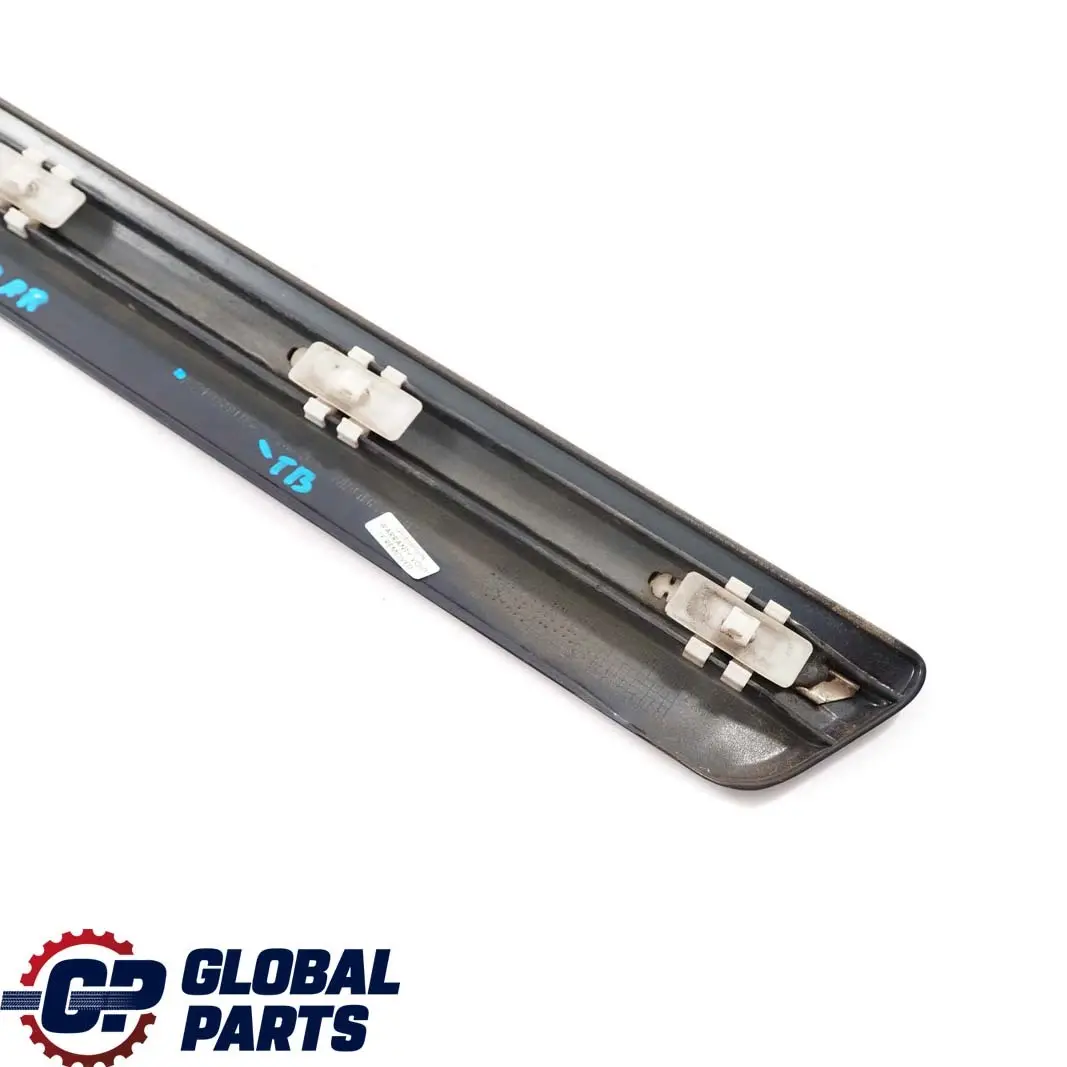 Mercedes-Benz E W210 Türleiste Zierleiste Hinten Rechts Tanzanite Blue Blau 35 für mit Teilenummer A2106900682 Mercedes-Benz E W210 Türleiste Zierleiste Hinten Rechts Tanzanite Blue Blau 35 - SKU A2106900682-TB - Teilenummer A2106900682