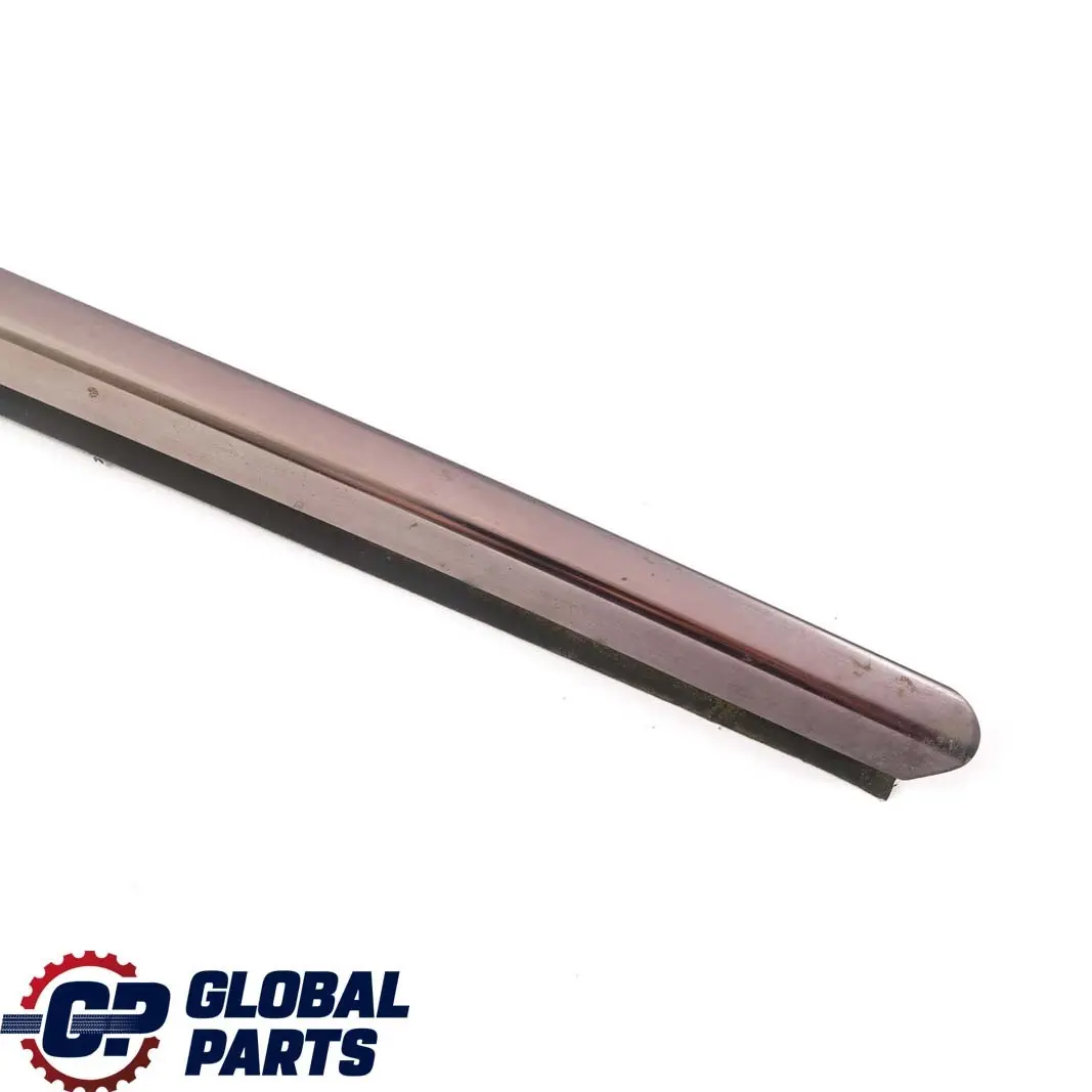 Frente Izquierda N / Puerta Ventana Guarnicion Moldura para Mercedes W210 con número de pieza A2106900780 Mercedes W210 Frente Izquierda N / Puerta Ventana Guarnicion Moldura - SKU A2106900780 - Número de pieza A2106900780