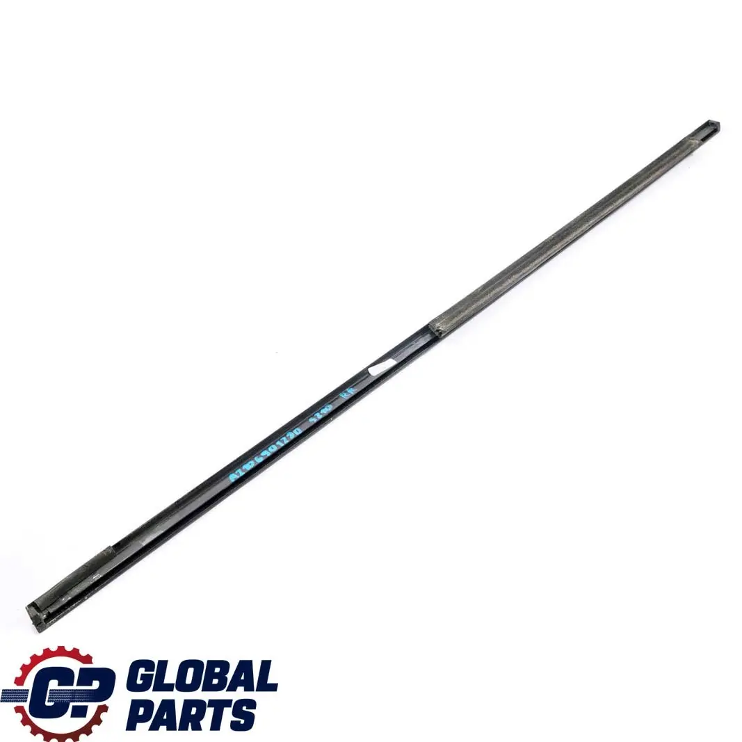 Mercedes S210 Striscia Rivestimento Bordo Porta Posteriore Destra - SKU A2106901280 - Numero di parte A2106901280
