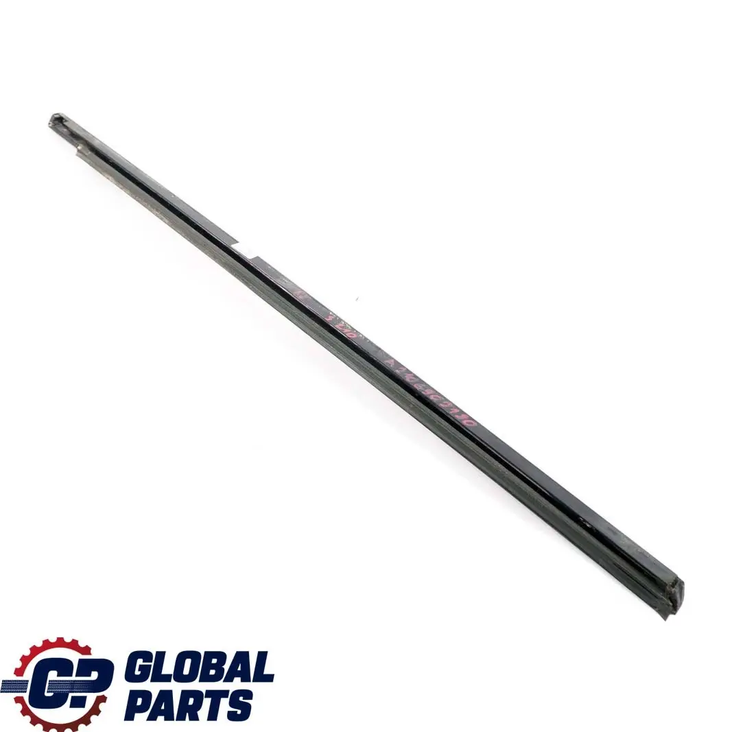 Mercedes-Benz S210 Porta Anteriore Sinistra T?rfensterkante per con numero di parte A2106902180 Mercedes-Benz S210 Porta Anteriore Sinistra T?rfensterkante - SKU A2106902180 - Numero di parte A2106902180