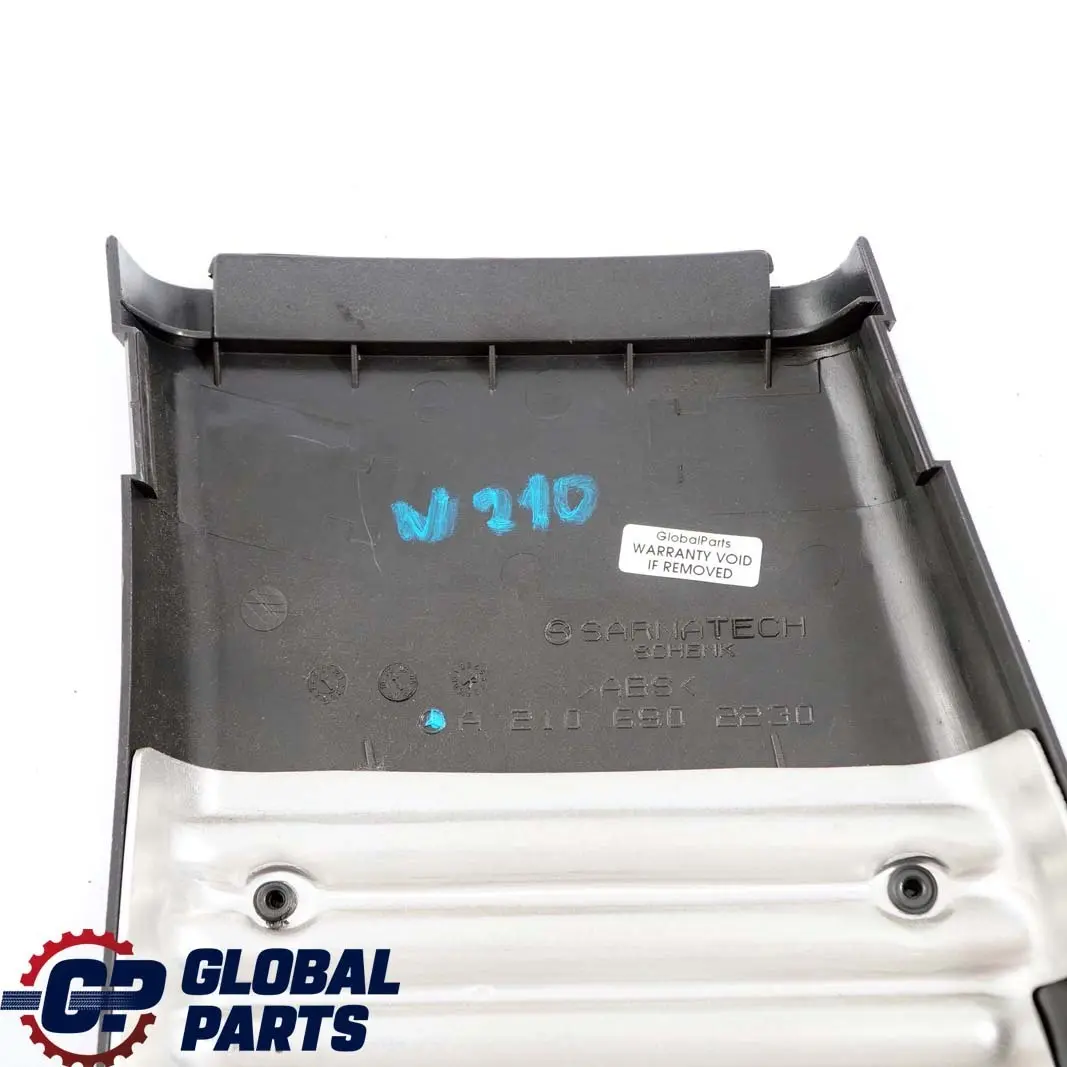 Mercedes-Benz W210 Montant B Droite Couverture pour à propos du numéro de pièce A2106902230 Mercedes-Benz W210 Montant B Droite Couverture - SKU A2106902230 - Numéro de pièce A2106902230