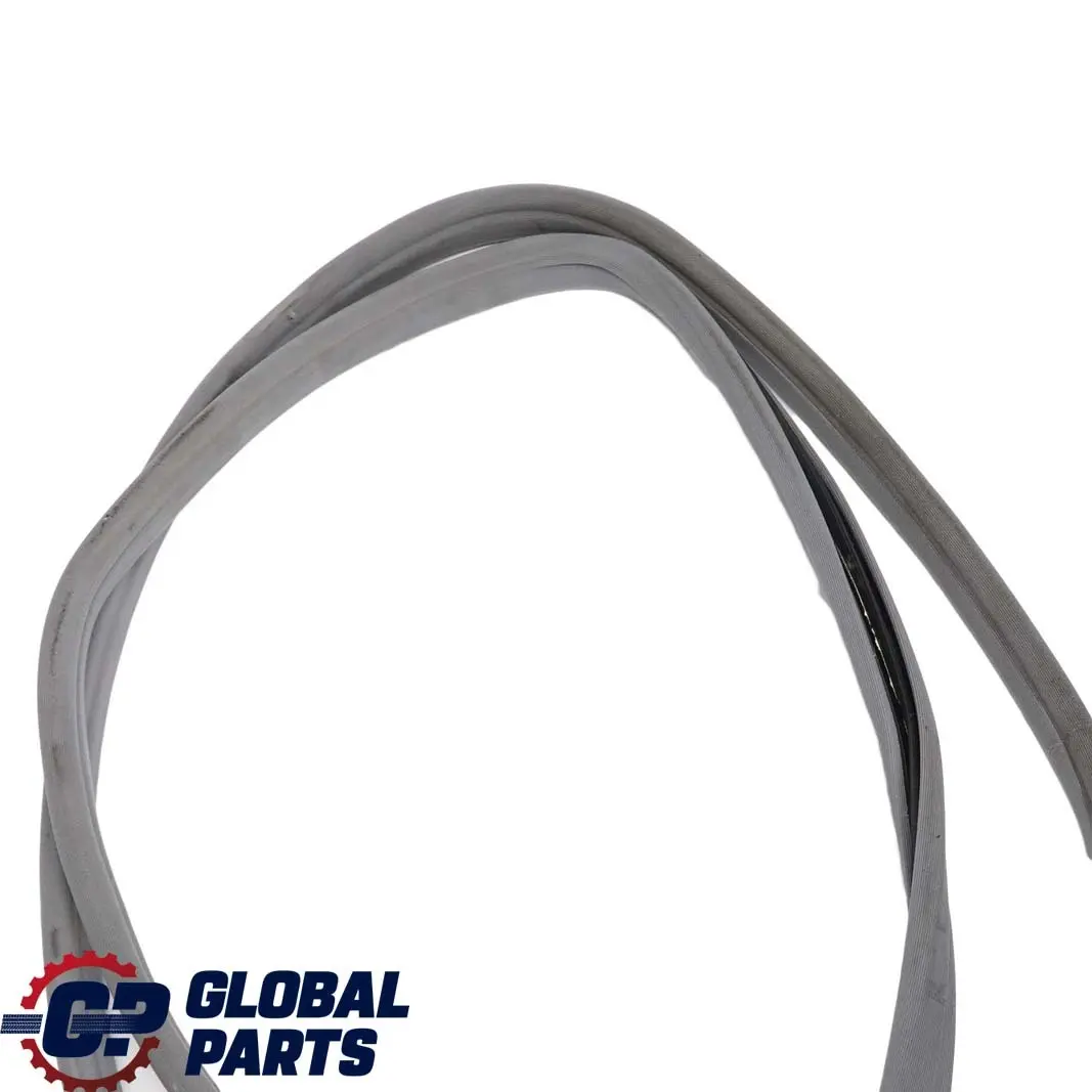 Posteriore Sinistra Destra Guarnizione Porta Grigio per Mercedes E S210 W210 Estate con numero di parte A2106971451 Mercedes E S210 W210 Estate Posteriore Sinistra Destra Guarnizione Porta Grigio - SKU A2106971451-1 - Numero di parte A2106971451