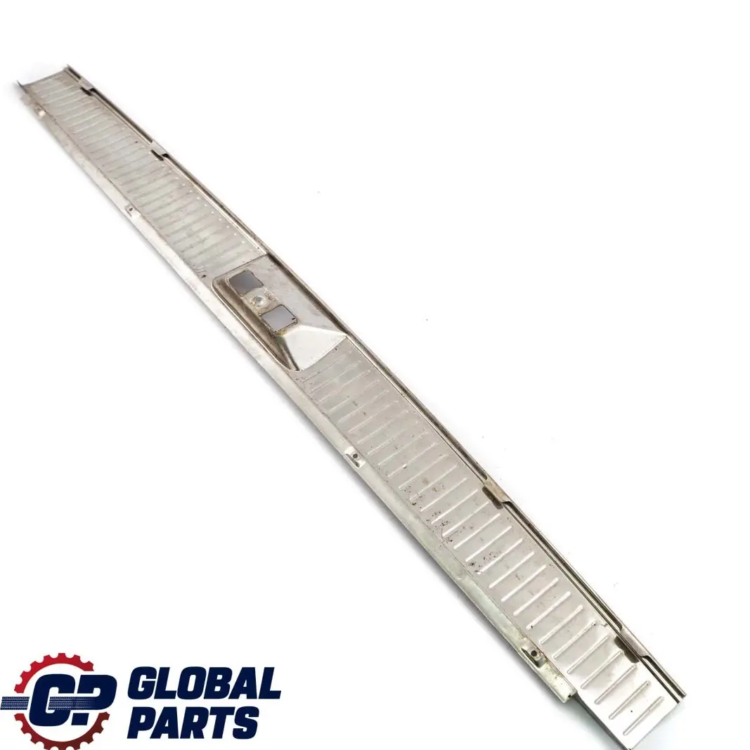 Mercedes-Benz E S210 Carga Borde Maletero Cubremaletero Proteccion para con número de pieza A2106981889 Mercedes-Benz E S210 Carga Borde Maletero Cubremaletero Proteccion - SKU A2106981889 - Número de pieza A2106981889