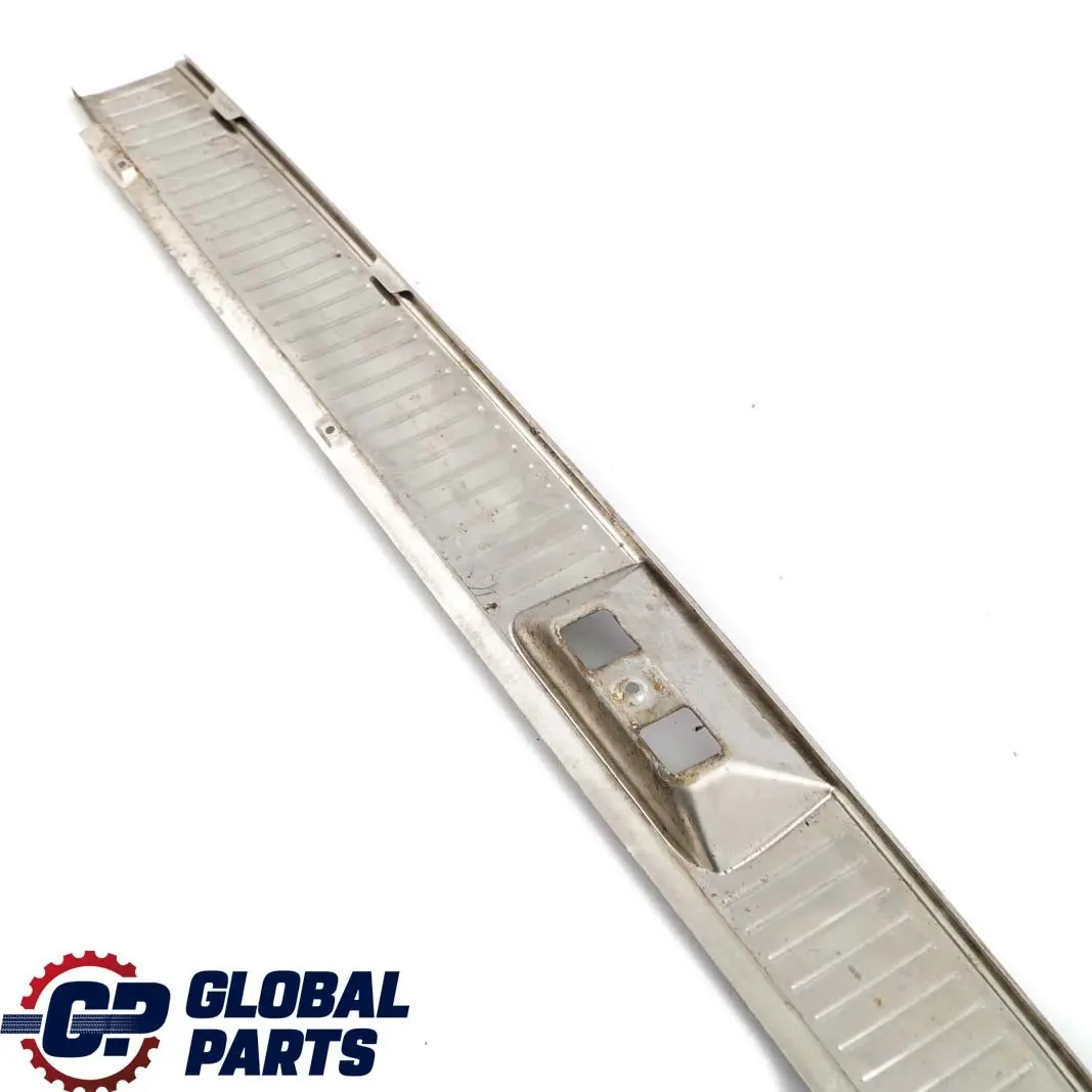 Mercedes-Benz E S210 Carga Borde Maletero Cubremaletero Proteccion para con número de pieza A2106981889 Mercedes-Benz E S210 Carga Borde Maletero Cubremaletero Proteccion - SKU A2106981889 - Número de pieza A2106981889