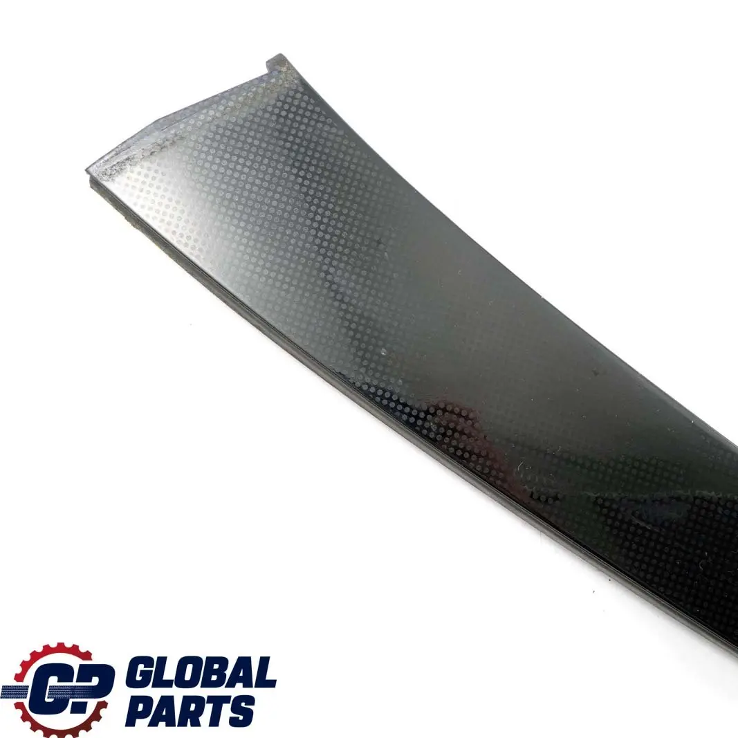 Pilastro posteriore sinistro N/S Rivestimento per Mercedes S210 Estate con numero di parte A2106982989 Mercedes S210 Estate Pilastro posteriore sinistro N/S Rivestimento - SKU A2106982989 - Numero di parte A2106982989