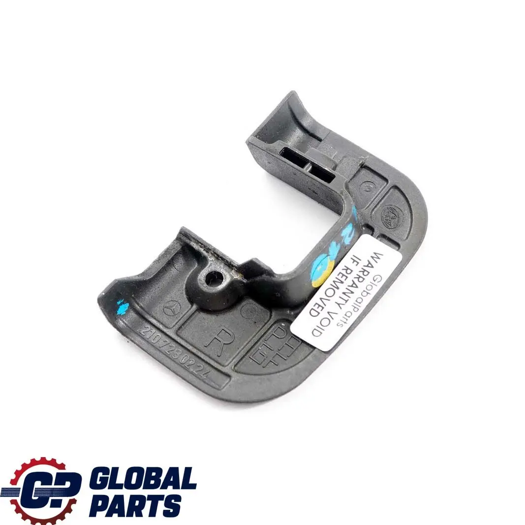 Osłona zamka drzwi zamek prawy do Mercedes W210 C208 o numerze A2107230224 Mercedes W210 C208 Osłona zamka drzwi zamek prawy - SKU A2107230224 - Numer Części A2107230224