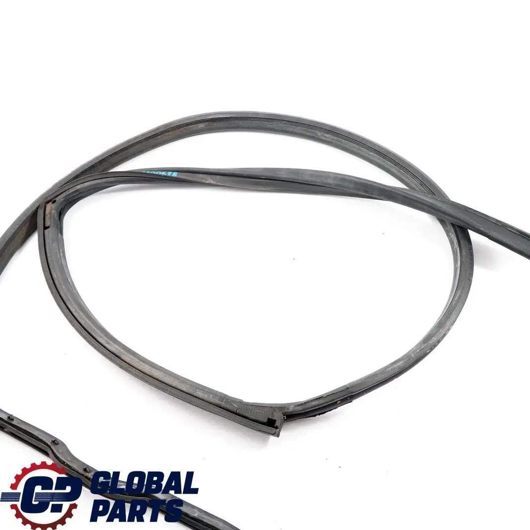 Mercedes-Benz E S210 Weatherstrip Rear Right O/S Door Seal Gasket to with Part number A2107300678 Mercedes-Benz E S210 Weatherstrip Rear Right O/S Door Seal Gasket - SKU A2107300678 - Part number A2107300678
