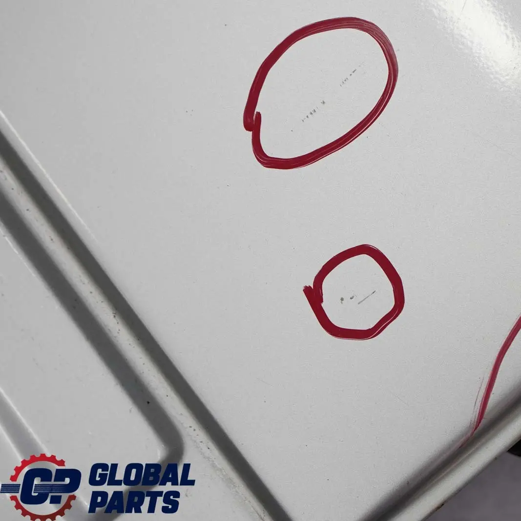 Puerta Trasera Derecha Brilliant Silver 744 para Mercedes S210 W210 Estate con número de pieza A2107302605 Mercedes S210 W210 Estate Puerta Trasera Derecha Brilliant Silver 744 - SKU A2107302605-BRS - Número de pieza A2107302605