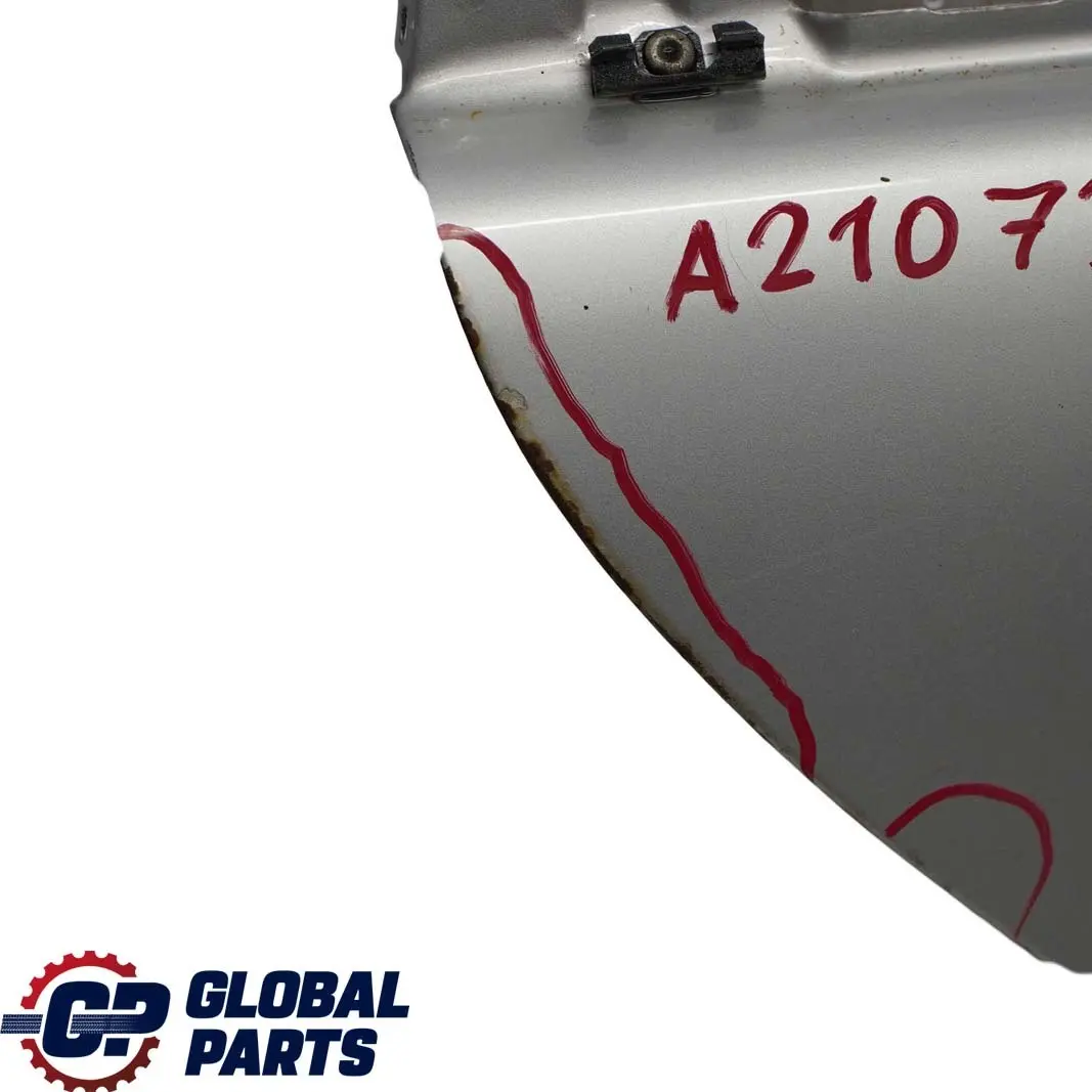  Mercedes-Benz S210 W210 Break Modele T Porte Arriere Droite Argent Brillant - SKU A2107302605-BRS - Numéro de pièce A2107302605