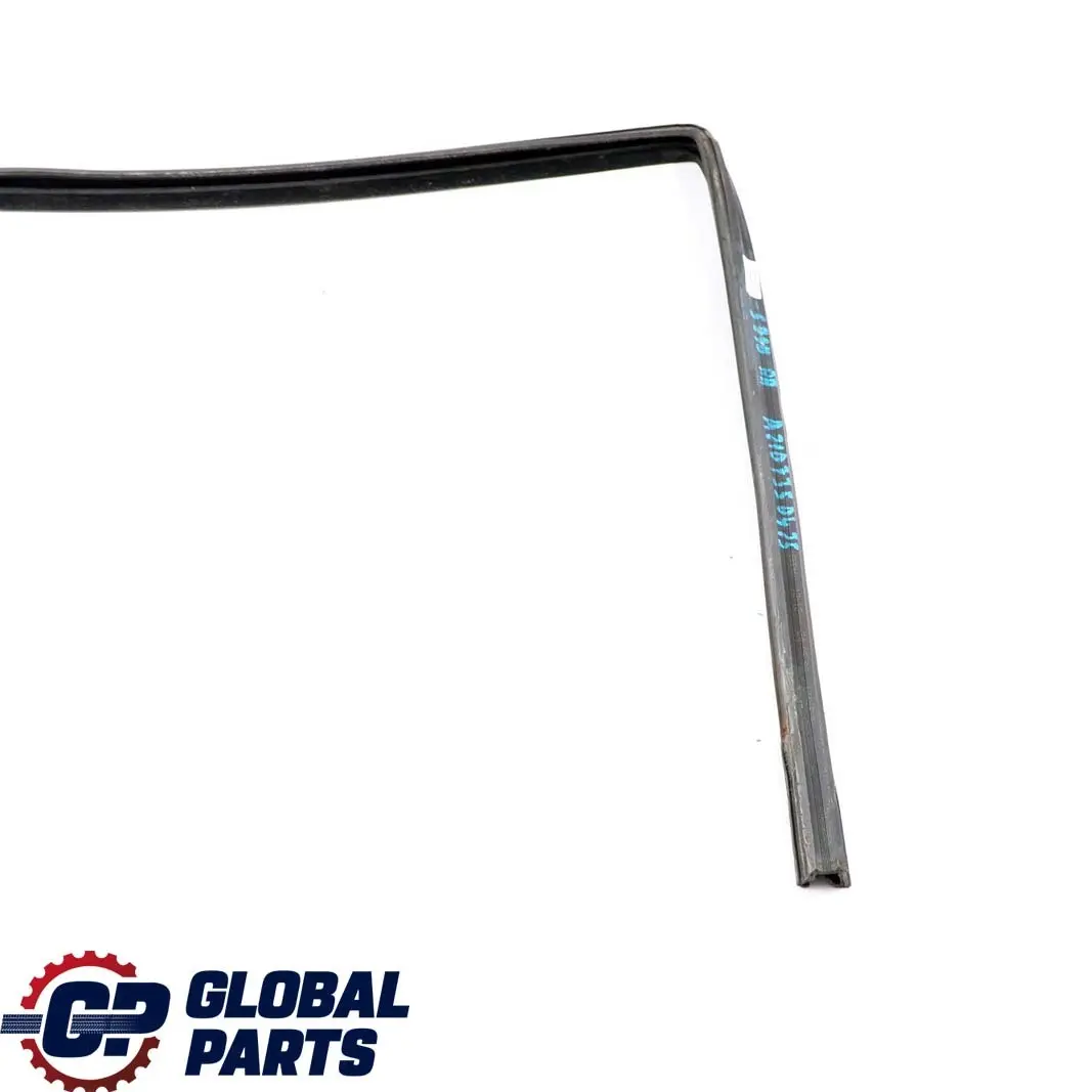 Mercedes-Benz S210 Portiera Posteriore Dx Binario Finestra per con numero di parte A2107350425 Mercedes-Benz S210 Portiera Posteriore Dx Binario Finestra - SKU A2107350425 - Numero di parte A2107350425