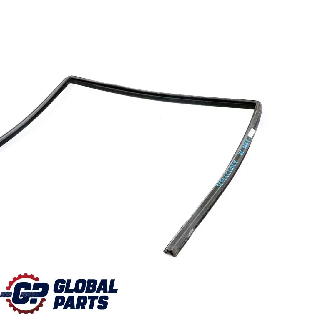 Mercedes-Benz S210 Portiera Posteriore Dx Binario Finestra per con numero di parte A2107350425 Mercedes-Benz S210 Portiera Posteriore Dx Binario Finestra - SKU A2107350425 - Numero di parte A2107350425