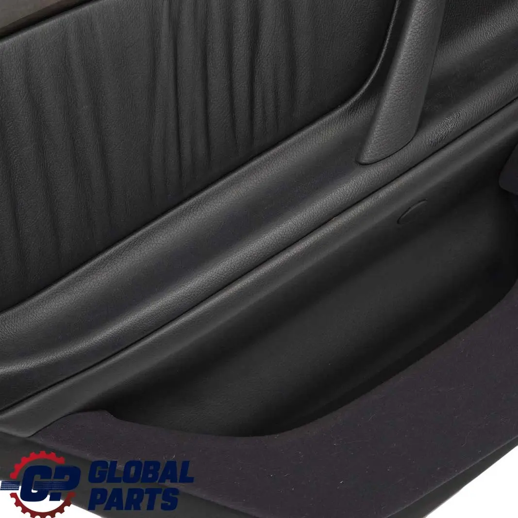 Mercedes-Benz E W210 Estate Rear Left Door Card Trim Panel Black Leather para con número de pieza A2107370371 Mercedes-Benz E W210 Estate Rear Left Door Card Trim Panel Black Leather - SKU A2107370371 - Número de pieza A2107370371