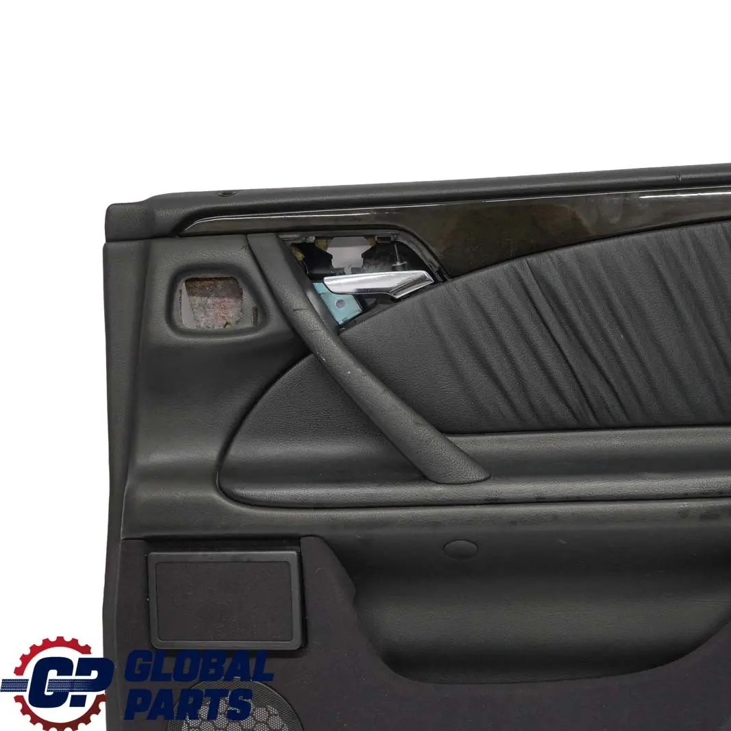  Mercedes-Benz E W210 Estate Rear Right Door Card Trim Panel Black Leather - SKU A2107370471 - Número de pieza A2107370471