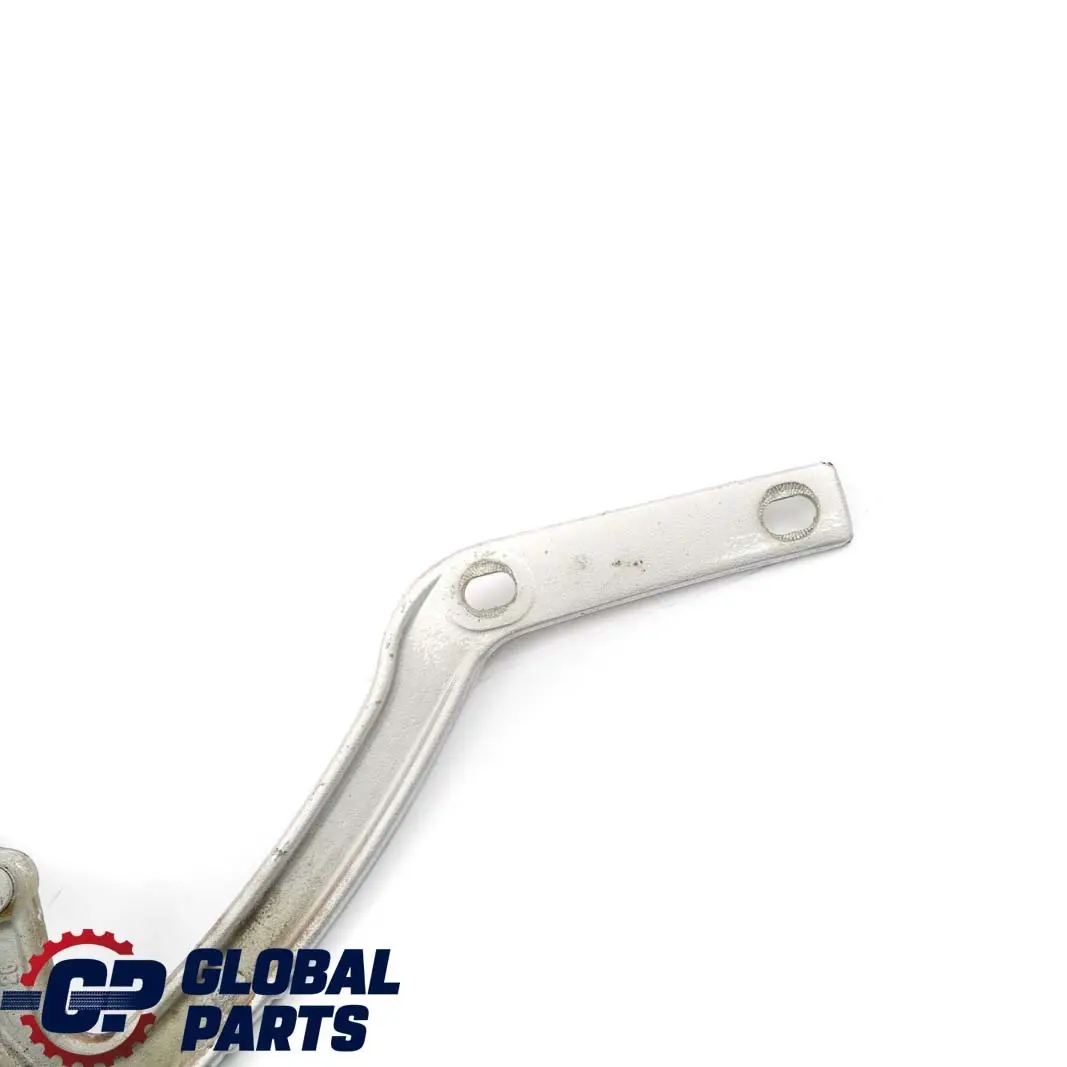 Mercedes-Benz S210 Cardine Portellone Posteriore SX Argento Brillante Metallic per con numero di parte A2107400937 Mercedes-Benz S210 Cardine Portellone Posteriore SX Argento Brillante Metallic - SKU A2107400937-BRS - Numero di parte A2107400937