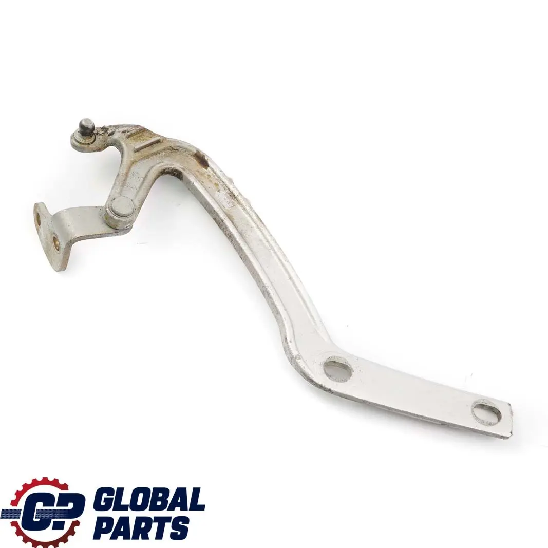 Mercedes-Benz S210 Charniere Hayon Arriere Droite Argent Brillant Metallique pour à propos du numéro de pièce A2107401037 Mercedes-Benz S210 Charniere Hayon Arriere Droite Argent Brillant Metallique - SKU A2107401037-BRS - Numéro de pièce A2107401037